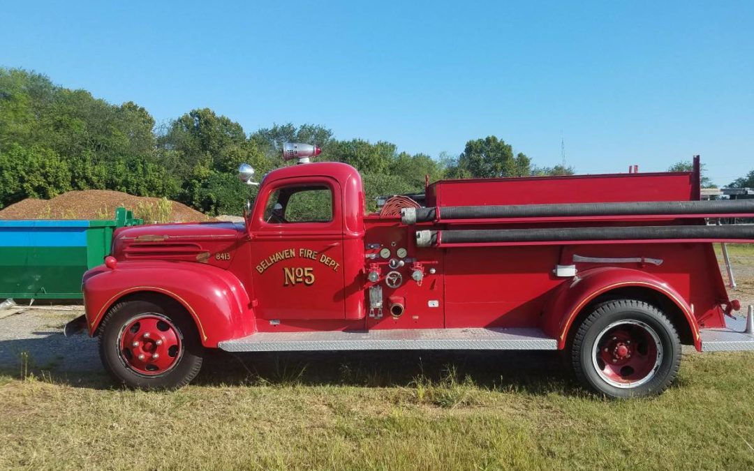 1946 Ford Firetruck w/ 302