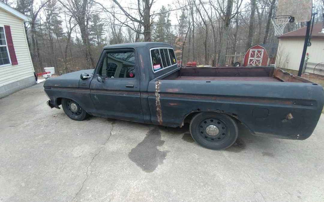 1979 Ford F-150 Body On ’08 Crown Vic Chassis