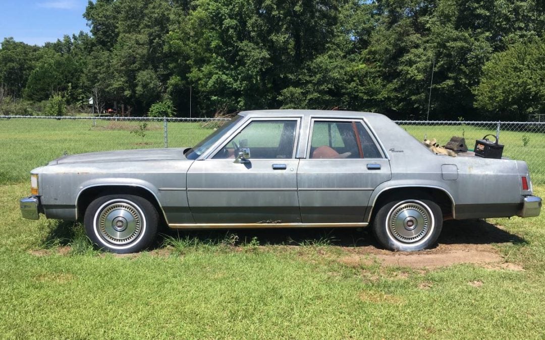 1987 Ford Crown Victoria Interceptor w/ 351w