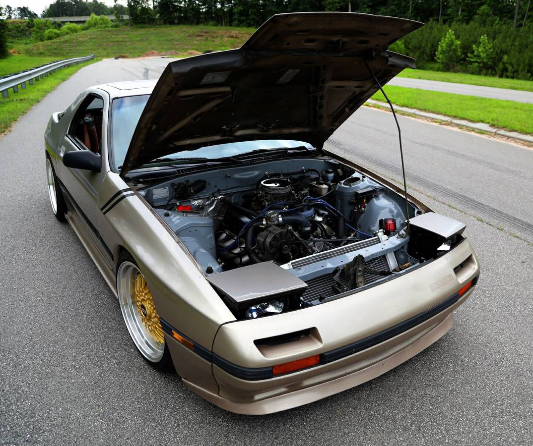 1988 Mazda RX7 w/ 302ci V8 & 5 Speed | Deadclutch
