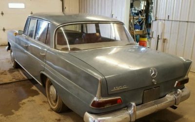 1965 Mercedes-Benz 190D Heckflosse