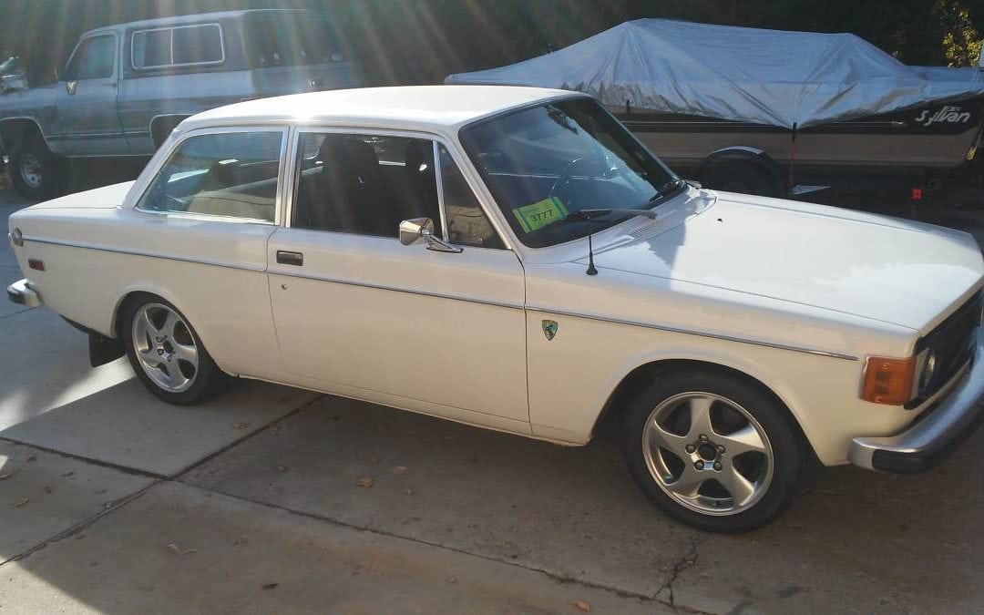 1973 Volvo 142 Coupe w/ Mods