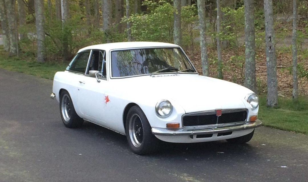 1973 MG MGB GT w/ 3.4 V6 & T5 Swap