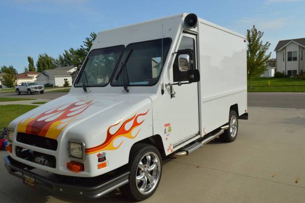 1992 UMC Aeromate Ice Cream Shop On Chevrolet Colorado Frame w/ 454ci