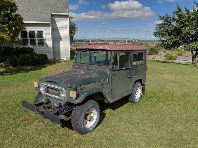 1973 Toyota Land Cruiser FJ40 Hardtop Driving Project