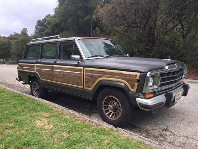 1987 Jeep Grand Wagoneer 5.9 V8