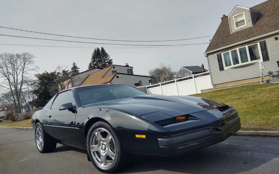 1989 Pontiac Firebird Formula w/ LS1 & T56 6 Speed Conversion