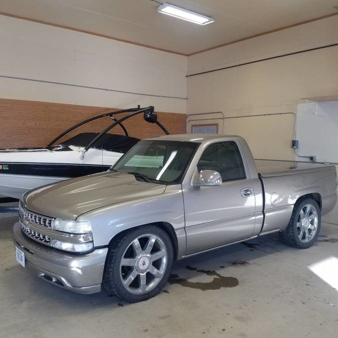 2000 Chevrolet Silverado Short Bed w/ 20,000 Watt Competition Stereo