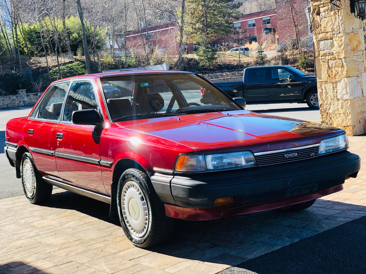 Toyota camry 1988