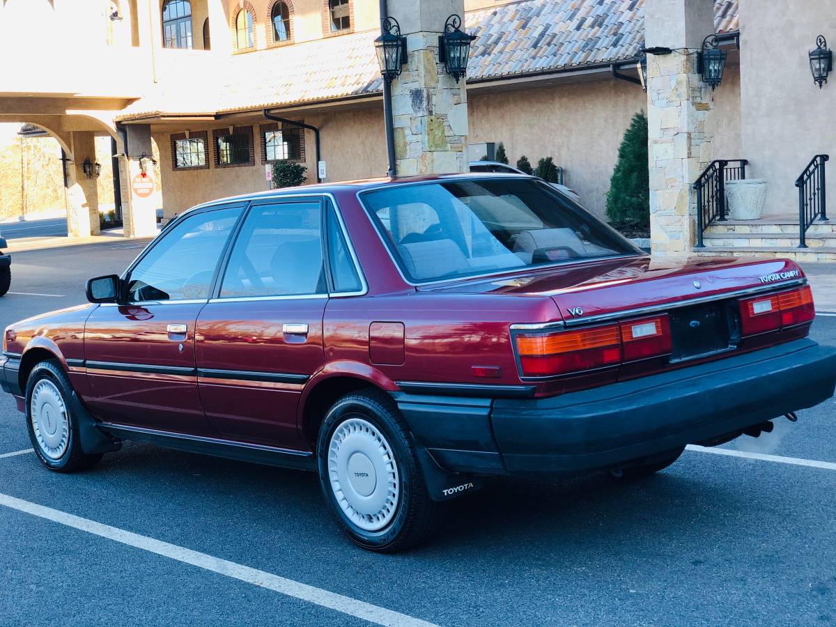 Toyota camry 1988