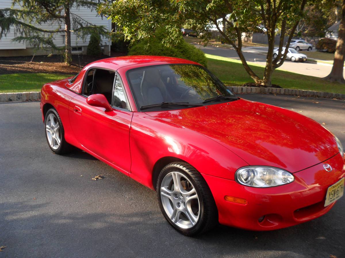 2005 Mazda Miata 6 Speed + Hardtop w/ 38k Miles Deadclutch