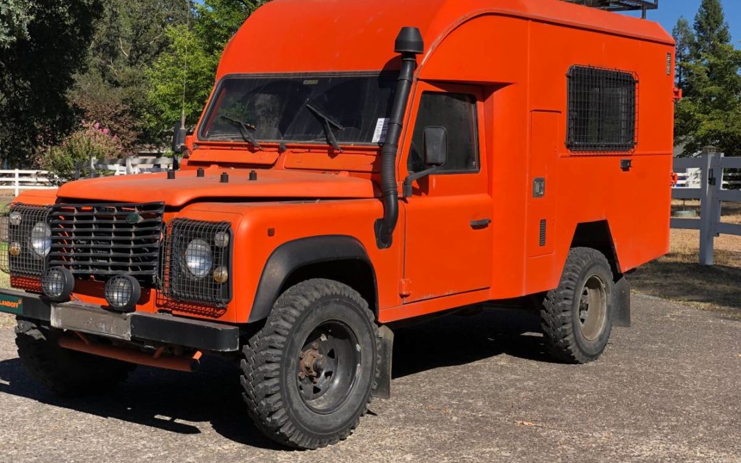 1993 Land Rover Defender 5 Speed 4×4 Camper