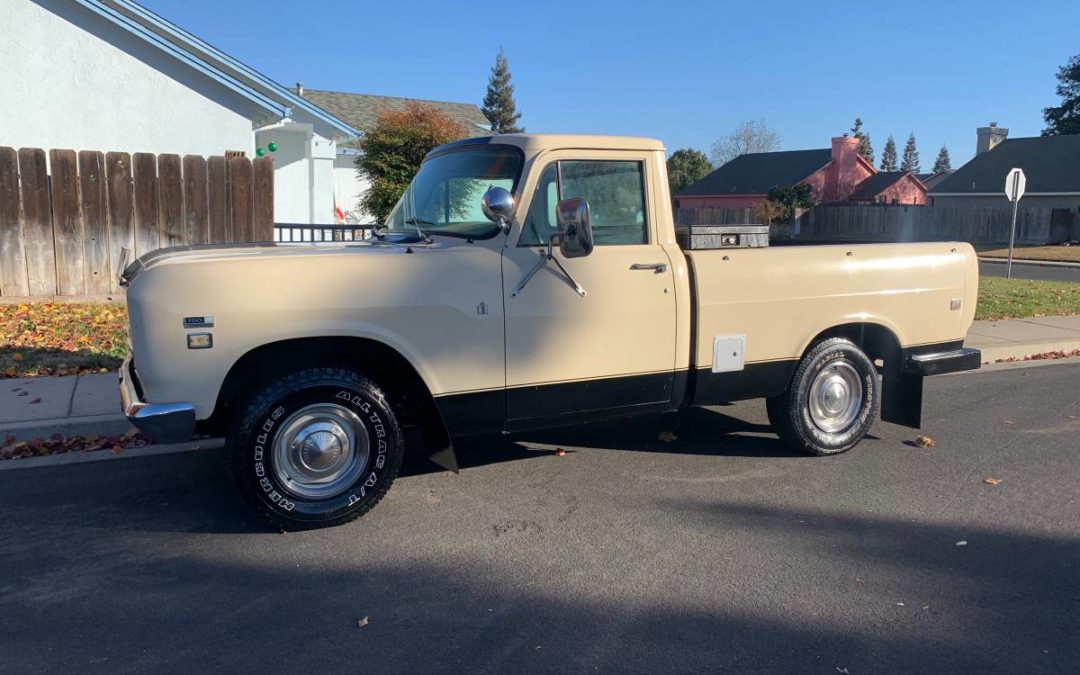 1971 International 1110 V8 Short Bed 4 Speed